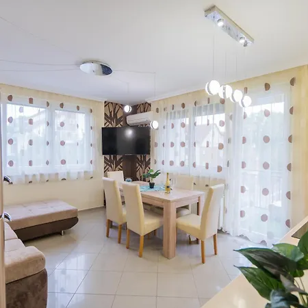 ★ Bb Wellness Apartman ★ Siofok Exterior photo